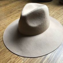 Hazel Felt Hat | Claire de Lune Boutique
